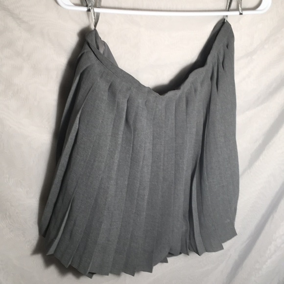 Ralph Lauren Dresses & Skirts - Size 14 Ralph Lauren Pleated Skirt
